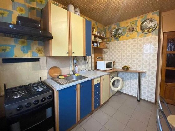 Продам 3 кімн. кваритру біля метро Політехнічний інститут вул. Борщагівська DT Київ