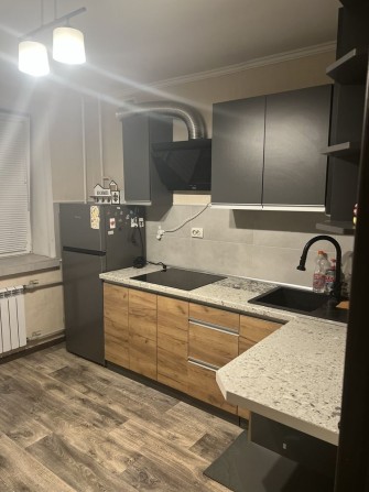 Здам в оренду на тривалий термін чисту квартиру - фото 1