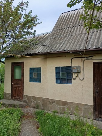 Гарний будинок в мальовничому с. Рожни Броварського району! - фото 1