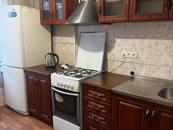 Сдам  2 комнатную квартиру в центре