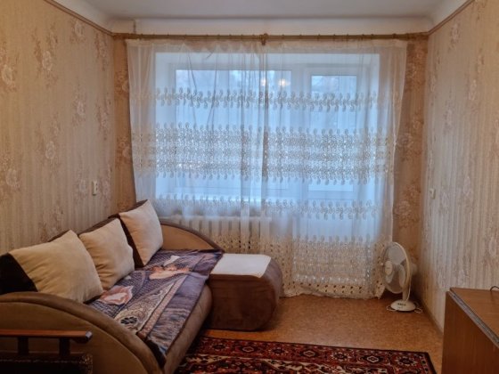 2к Виставка Зарічанська  поруч зупинка