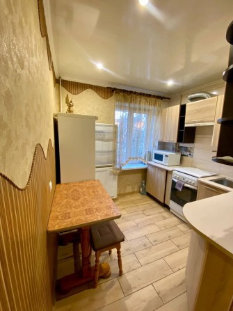 Оренда 2 ох кімнатної квартири,район 5 школи - фото 1