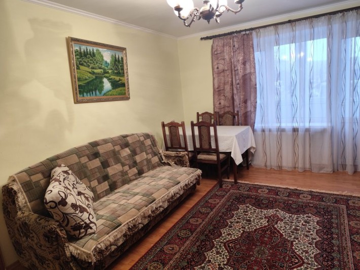 Оренда 4-кім. квартири, у центрі м.Надвірна - фото 1