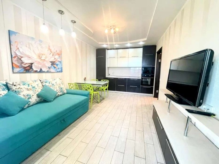 Продам 2-ух кімнатну квартиру Кавказька 12 - фото 1