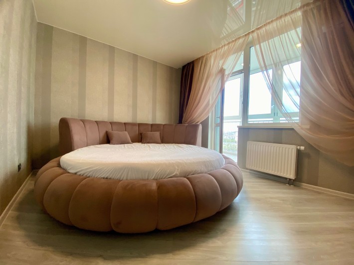Оренда гарної 2 кімн квартири, Драгоманова. Метро Позняки - фото 1