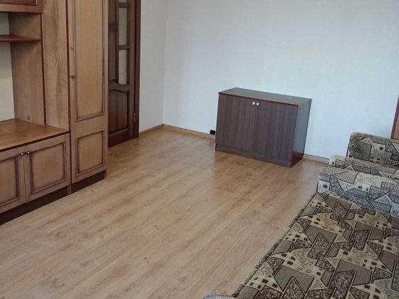 І кімнатна квартира здається на Троєщині ,вул.Пр. Червоної Калини (початок)11000грн.+ком. Киев