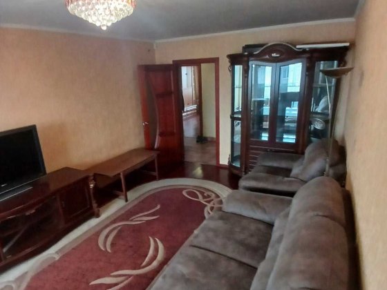 3 кімнатна  Вільна Дарниця бульвар Верховної Ради Киев