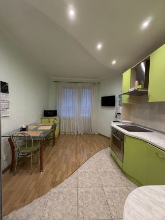 Оренда 1 кімнатноі квартири  проспект Миколи.  Бажана 1 М - фото 1