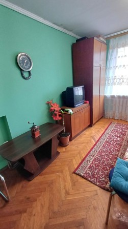 Васильченко 12/ Ушинского/ Севастопольская площадь - фото 1