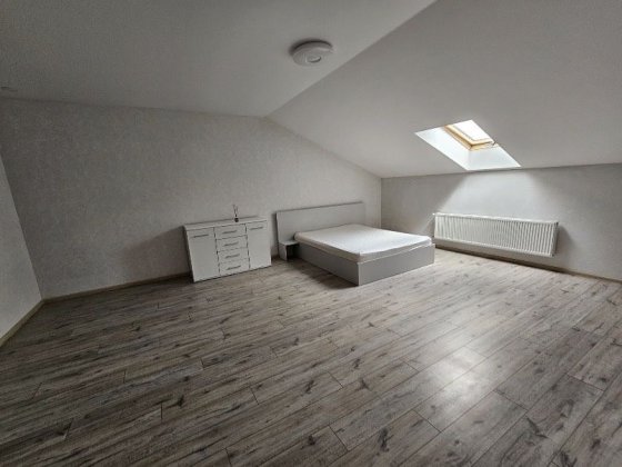 Великогабаритна вже вільна  1к квартира Луцк