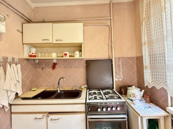Оренда 1 кімнатної, ГОЛОВНА (ТЦ ДЕПОТ), МЕБЛІ та ТЕХНІКА, засклений БАЛКОН! Черновцы