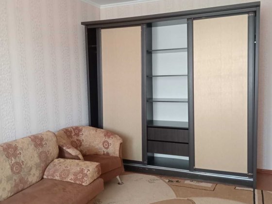 Сдам однокомнатную квартиру на ул. Независимости с АГВ-8000 грн Кропивницький