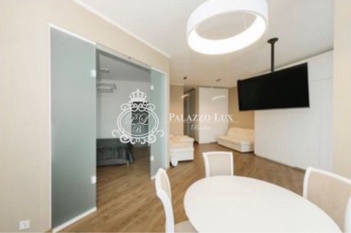 ЖК Фаворит Аренда  2 км кв 70 м2  Сумская , Центр, Паркинг - фото 1