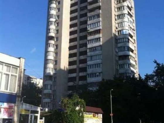Продам 3 кімнатну квартиру 90/46/8 м2, вул. Раїси Окіпної 3а,біля станції метро Лівобережна Дніпровс Київ