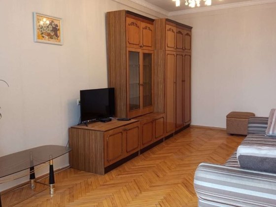 Продаж 1-к квартири вул. Борщагівська 10 Киев