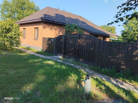 Жилой дом с садом, огородом и всеми удобствами в доме. Ахтырка