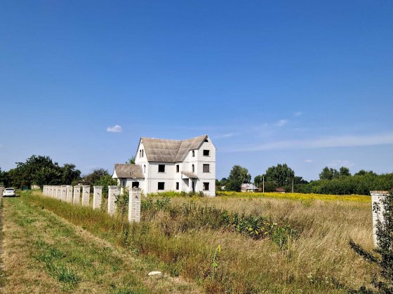 Будинок Чернігівська обл Бобровицкий район  270 кв.м заповідник 1.5 км