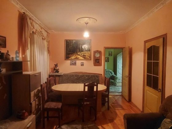 Продається половина будинку в районі Ощадбанку Васильків