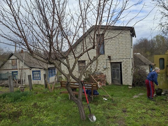 Продам двоповерхову дачу Глухів