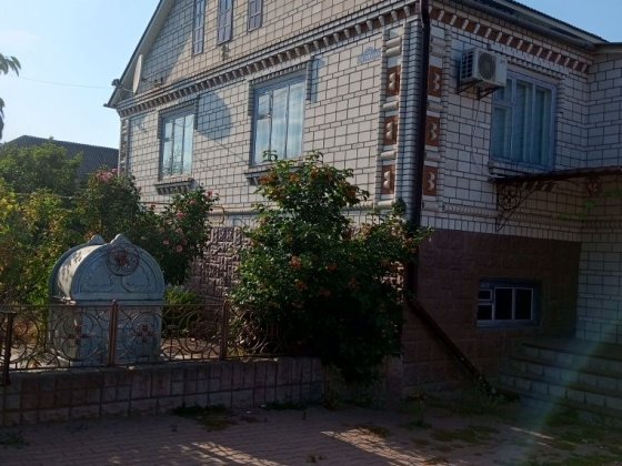 Продам будинок в с.Чернятин Жмеринського р-н Вінницької обл