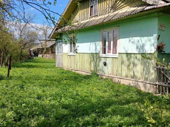 деревяний будинок із земельною ділянкою Калуш