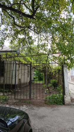 Продається частина будинку в самому Центрі міста  !!! - фото 1