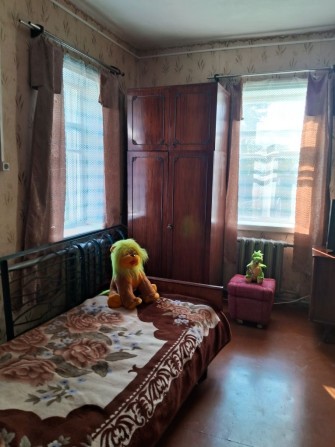 Продам будинок із надвірними спорудами - фото 1