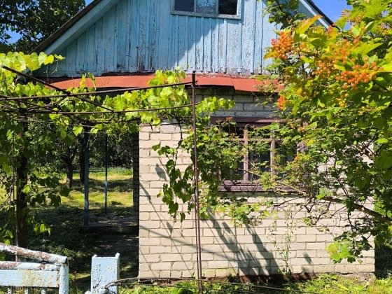 Продам приватизовану дачу,4,5 сотих ,в масиві Калина ,всі документи є Ковель