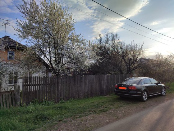 Продам півбудинку з ділянкою Коростень