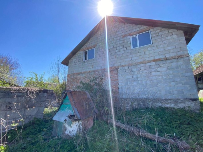 Продається земельна ділянка з будинками у м. Кременець - фото 1