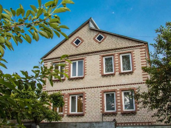 Продам будинок м. Кременець (перша лінія)