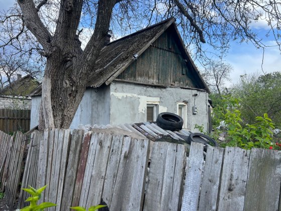Продам участок почти в центре) или обмен) Лозовая