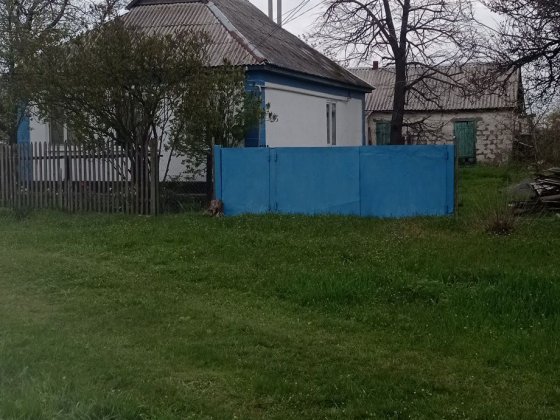 Продам будинок с.мирне Лозовая