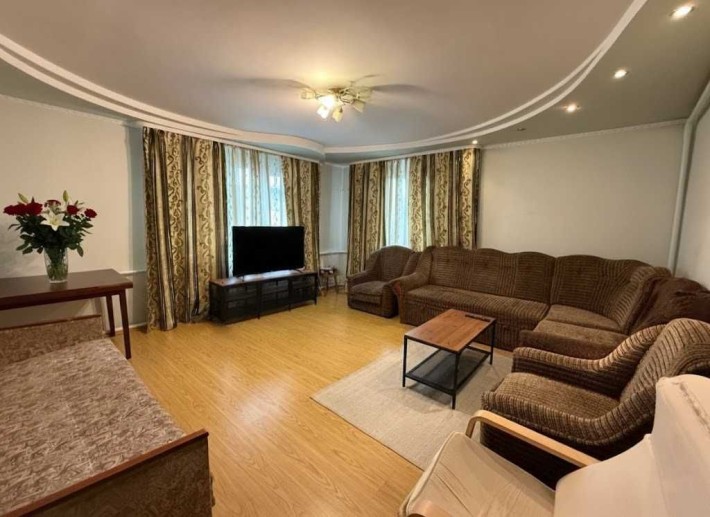 Продаж будинку 168м2. м. Малин 9 соток. Сертифікат так! ID:775 - фото 1