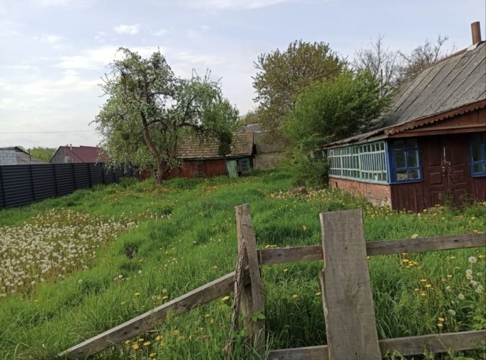 Продам ділянку з будинком під знос - фото 1