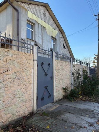 Продаж 2 поверхового будинку .Всі зручності.Меблі.Техніка.Сучасний ремонт. - фото 1