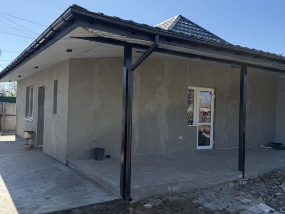 Продам  дом с ремонтом в рн 6 школы