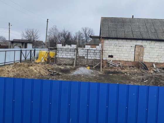 Земельна ділянка з недобудовою Ромни