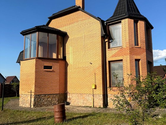 Продається красивий будинок "під ключ" Сарны