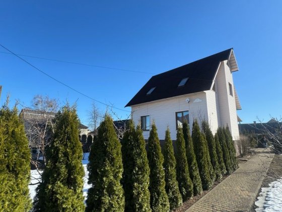 Продається красивий будинок у престижному районі, «під ключ». Сарны