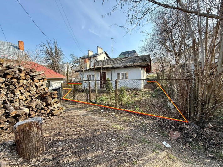 Продаж будинку у добрій локації - фото 1