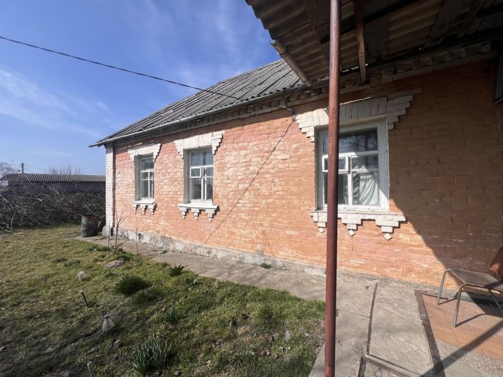 Недорогий будинок у хорошому районі Фастова — під ремонт мрії - фото 1