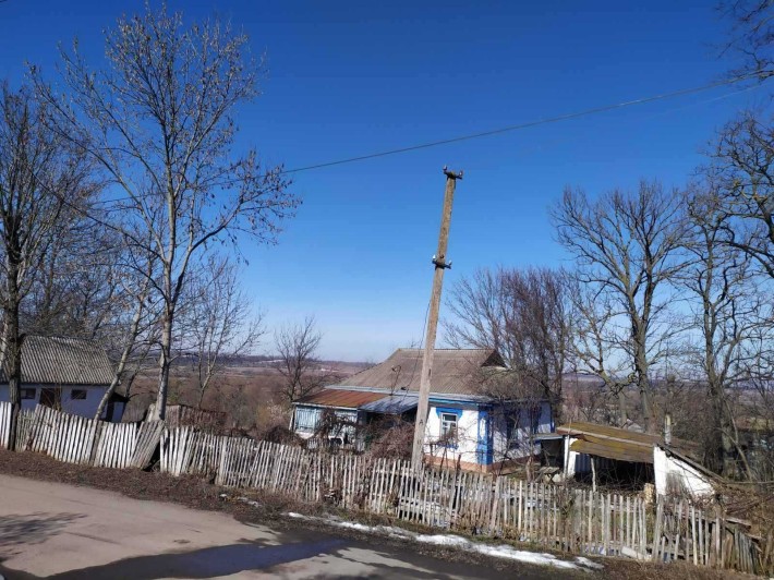 Продається будинок з сараєм, літньою кухнею, льохом. - фото 1