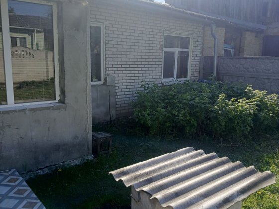 Продається частина будинка,статусом 2 кімнатної квартири. Фастів
