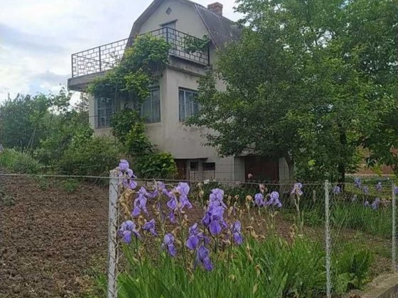 Будинок Ружична є гараж та комори, ділянка 12 сот. 43694 Хмельницкий