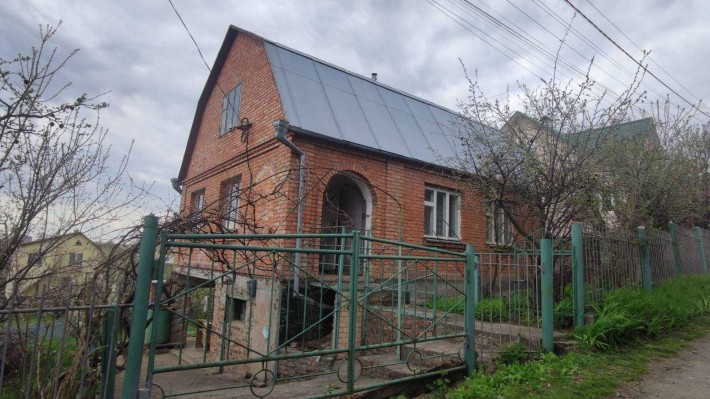 Продається цегляний будинок , р-н Ружична - фото 1