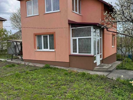 Продаж двоповерхового будинку в мкрн. Лезнево Хмельницький