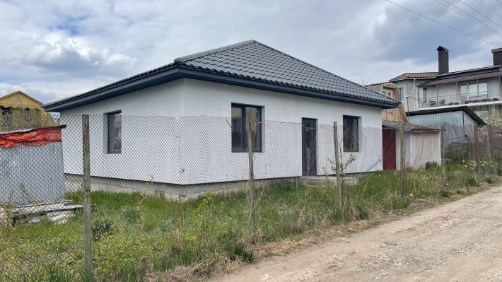 Продам будинок в Південо-Західному районі міста - фото 1