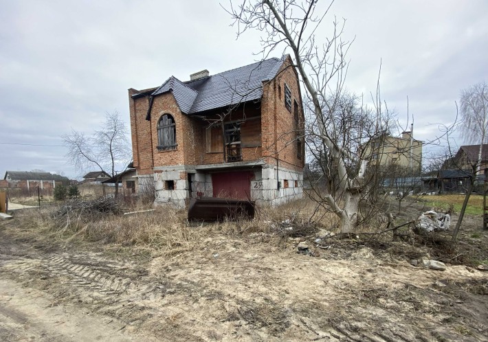 Продаж 3 поверхового будинку з ділянкою на 7 соток, 270 кв. м - фото 1