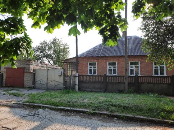 Продам дом с участком Нікополь